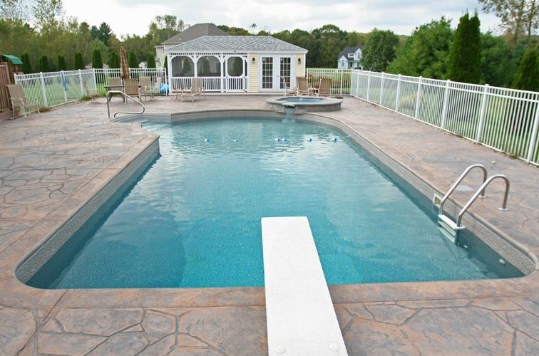 11C Keyhole Inground Pool - Richmond, MA