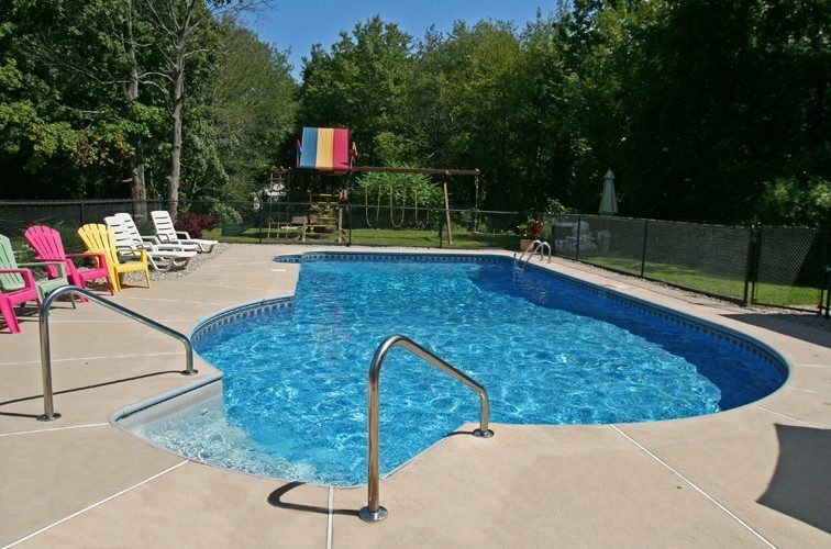 12D Keyhole Inground Pool - West Stockbridge, MA